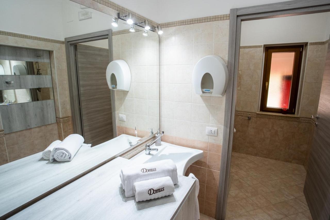 Bb Domus Catanzaro Bed & Breakfast ภายนอก รูปภาพ