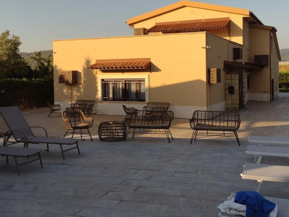 Bb Domus Catanzaro Bed & Breakfast ภายนอก รูปภาพ