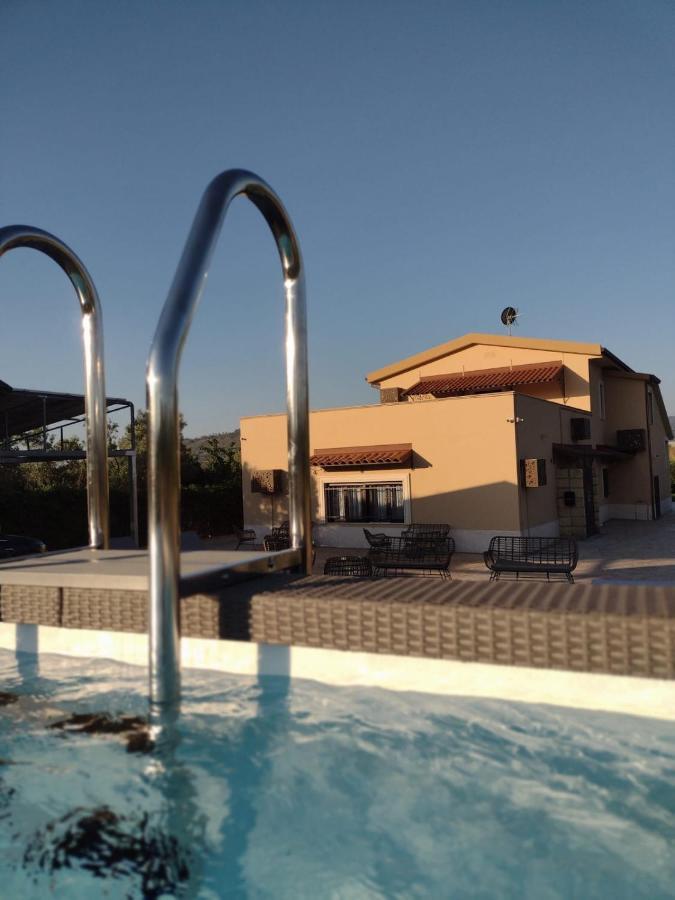 Bb Domus Catanzaro Bed & Breakfast ภายนอก รูปภาพ