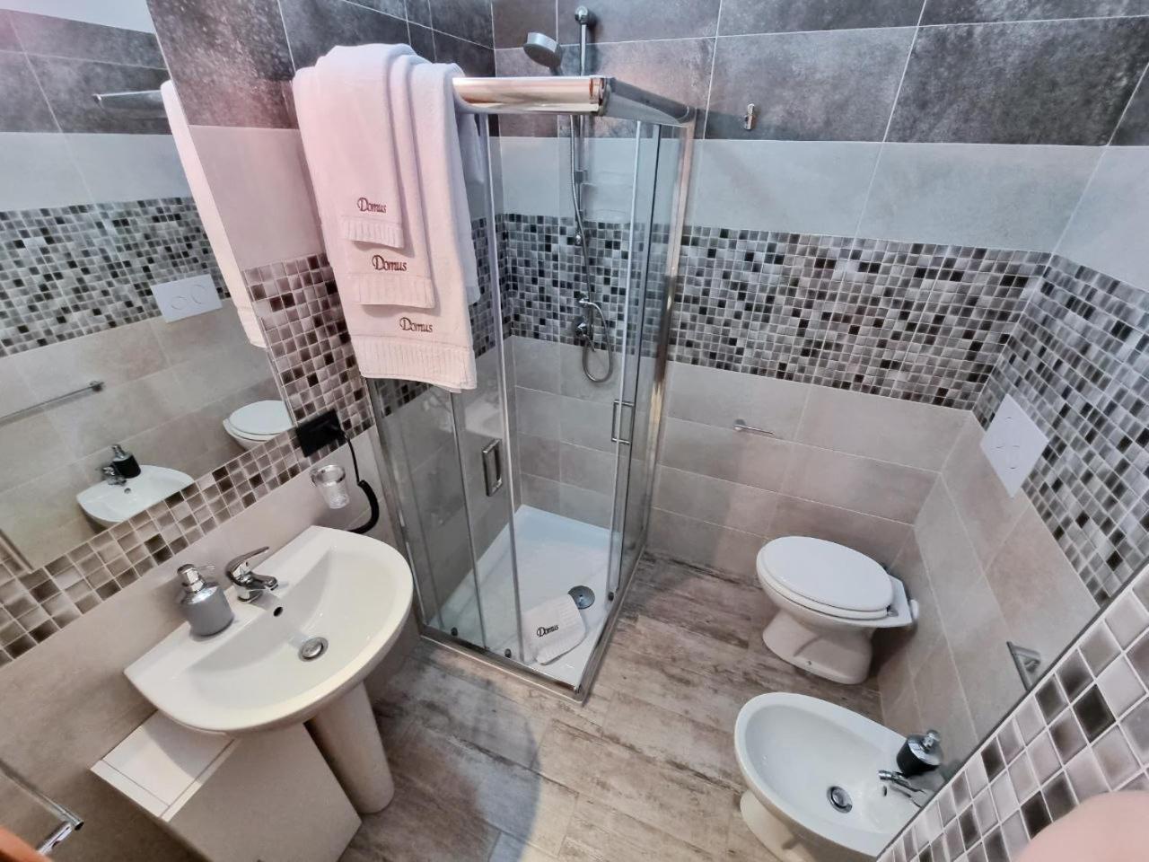 Bb Domus Catanzaro Bed & Breakfast ภายนอก รูปภาพ